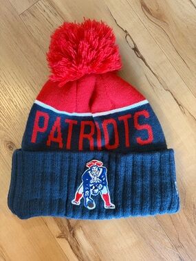 New Era Patriots Knit Pom Beanie in Red and Blue